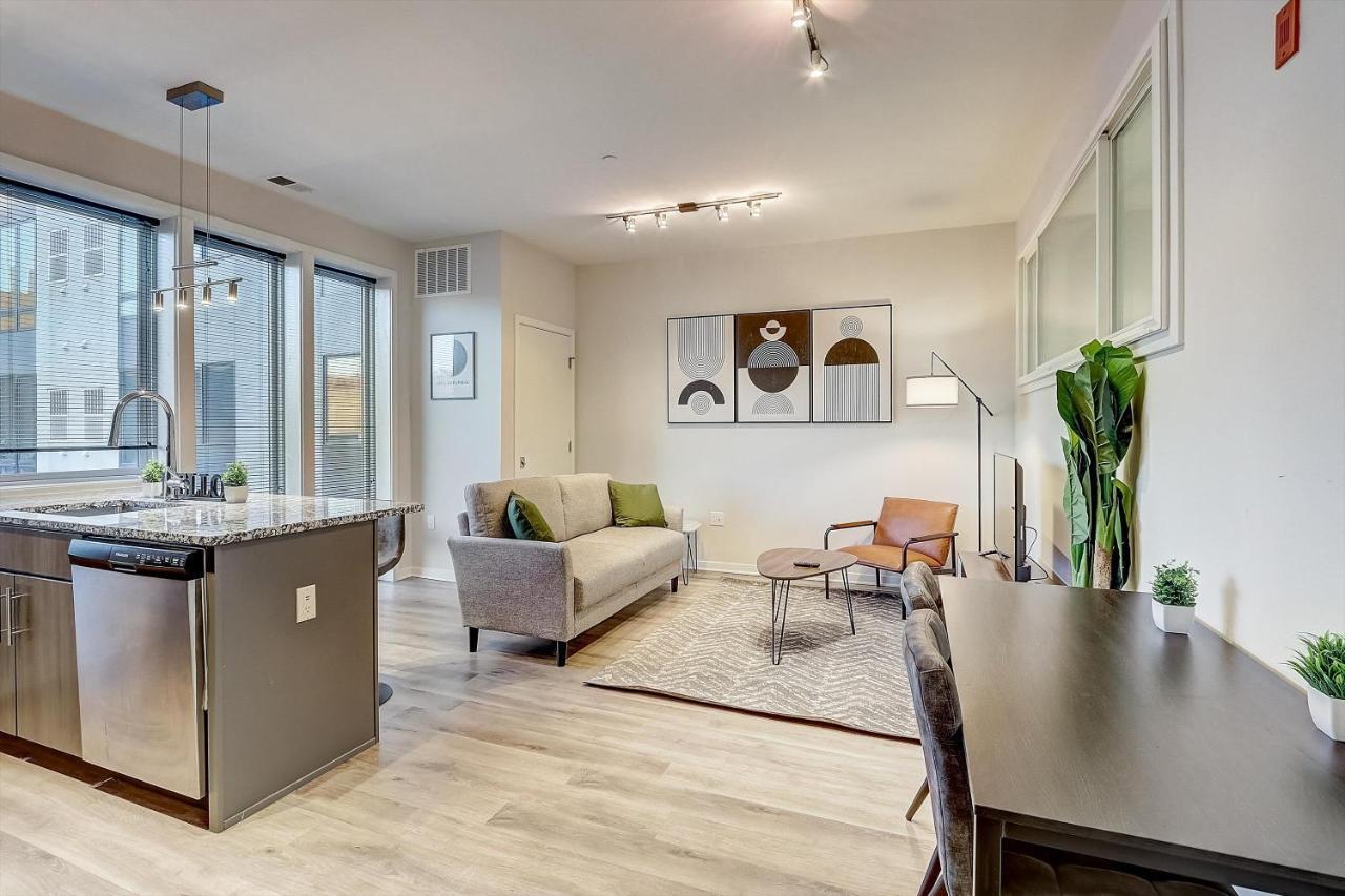 Apartment Frontdesk The Hub At 31 Brewerytown Apts
